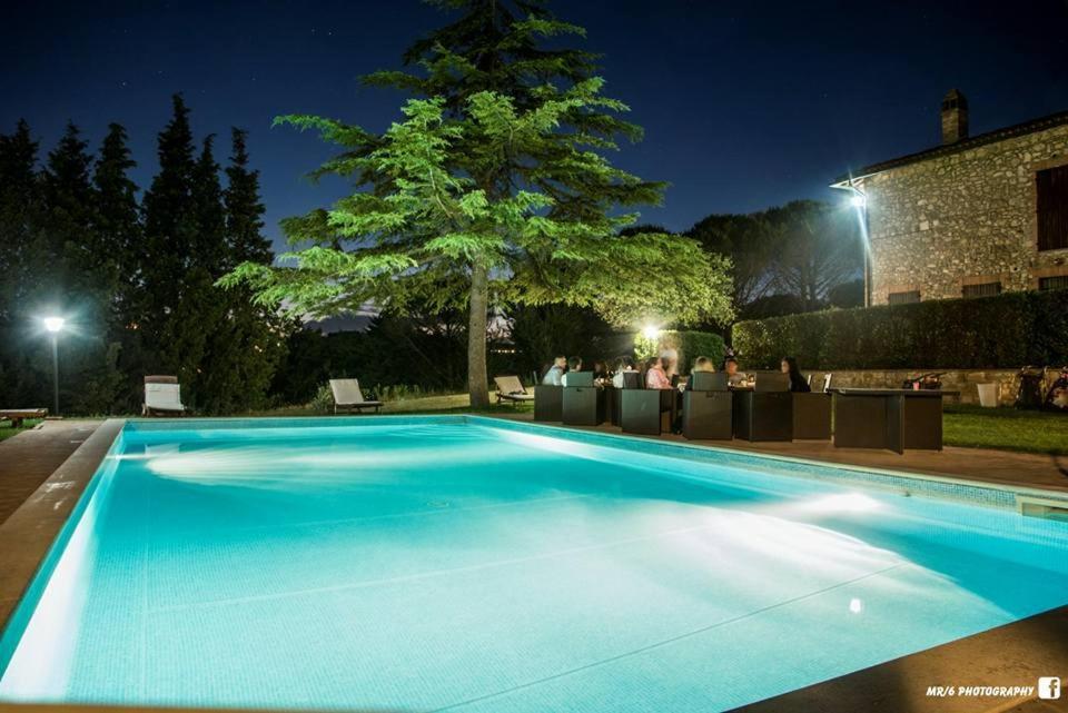 Gorgeous 2-Storey Villa With A Large Private Pool Todi Exterior foto