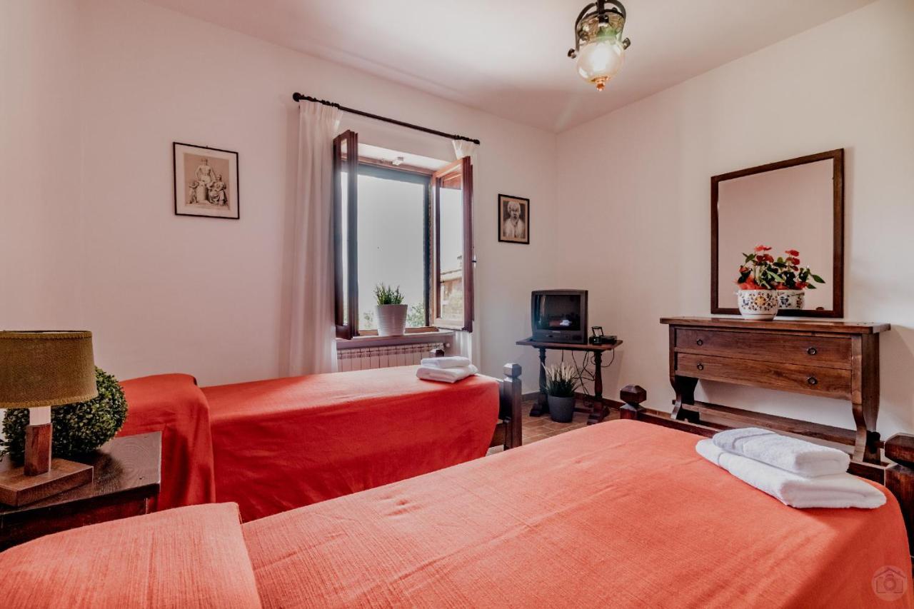 Gorgeous 2-Storey Villa With A Large Private Pool Todi Exterior foto